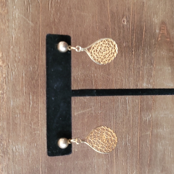 Spider Web Earrings - Picture 3 of 6